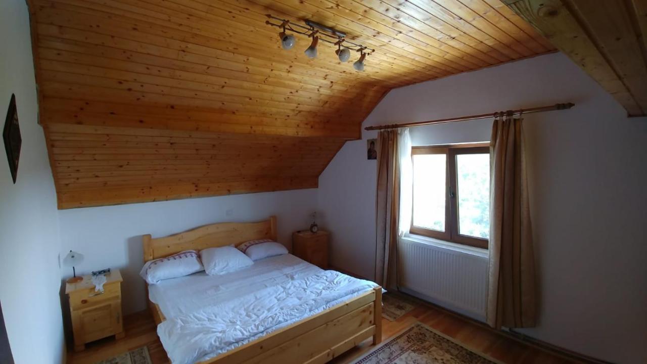 Casa Darius Novaci-Străini Exterior foto