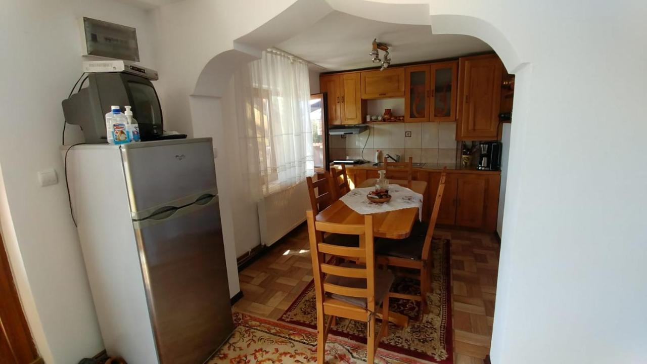 Casa Darius Novaci-Străini Exterior foto