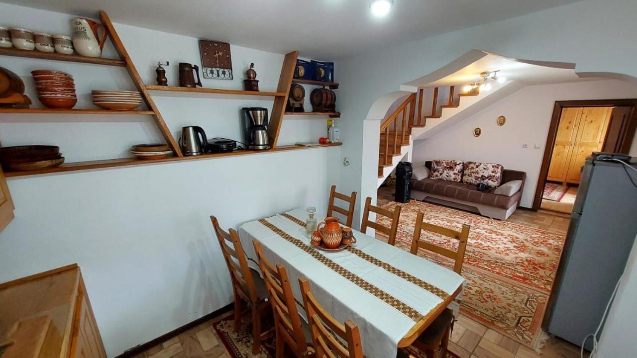 Casa Darius Novaci-Străini Exterior foto