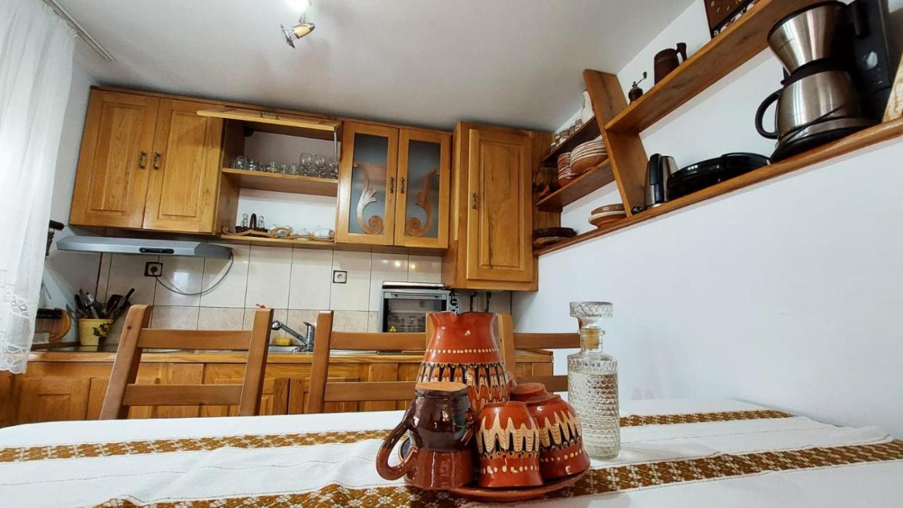 Casa Darius Novaci-Străini Exterior foto