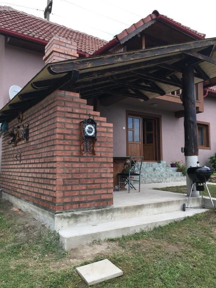 Casa Darius Novaci-Străini Exterior foto